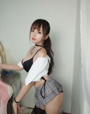 迷人的保姆免费_在线手机观看