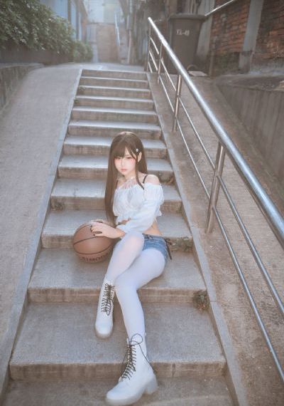 森林里的熊冬眠中_BD电影全集观看