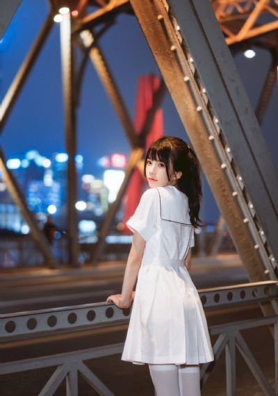 夜玩亲女裸睡的小妍第一部分_HD电影免费在线