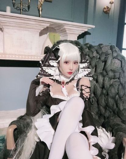 她唇之下小说免费观看电视剧_无删减在线播放